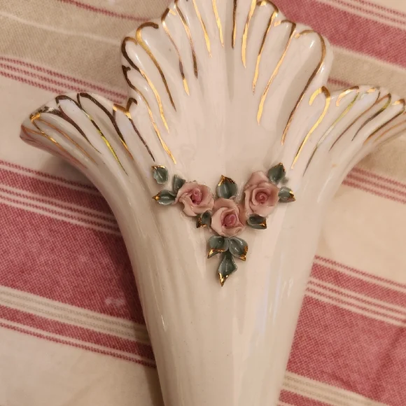 Lee Wollard Pink Cream,Gold  Floral  vase Jewelry, Make-up Brush Holder vintage - Picture 8 of 12